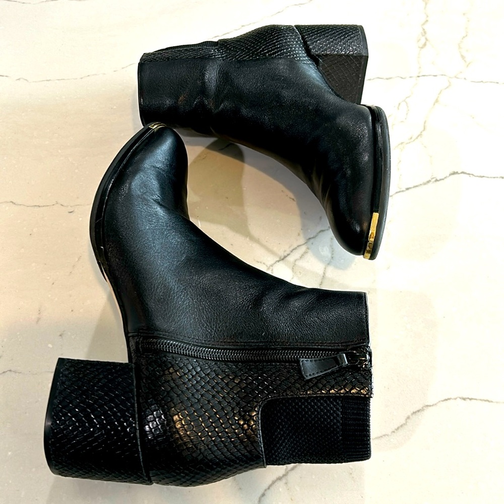 Cole Haan Grand 360 Women’s boots size 10 Black Leather